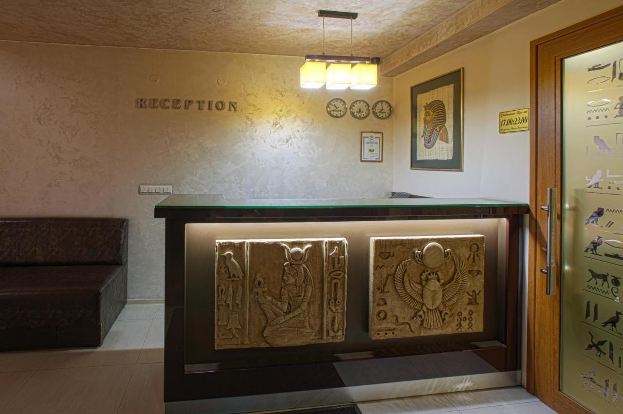 Hotel Luxor เมลนิค ภายนอก รูปภาพ