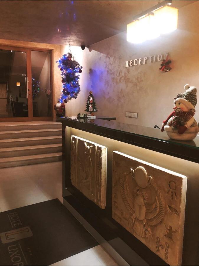 Hotel Luxor เมลนิค ภายนอก รูปภาพ